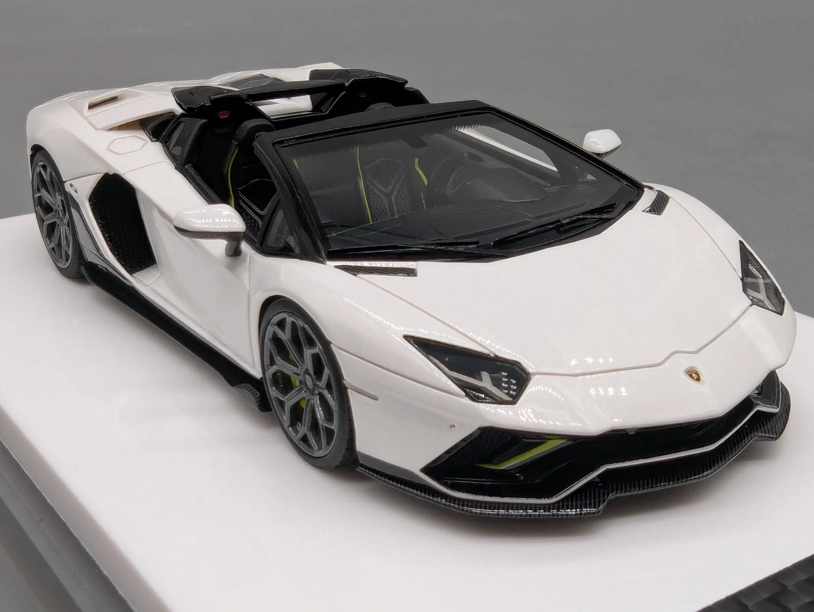 Eidolon Make Up 1:43 Lamborghini Aventador LP780-4 Ultimae Roadster 30/60 OVP