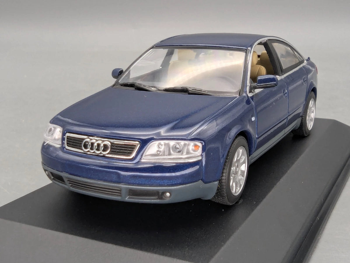 Modellautos 1:43 Minichamps Audi A6 Blau Metallic mit Dealer OVP