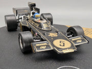 Modellautos 1:43 Quartzo Lotus 72E Schweden GP 1975 #5 R. Peterson mit Vitrine