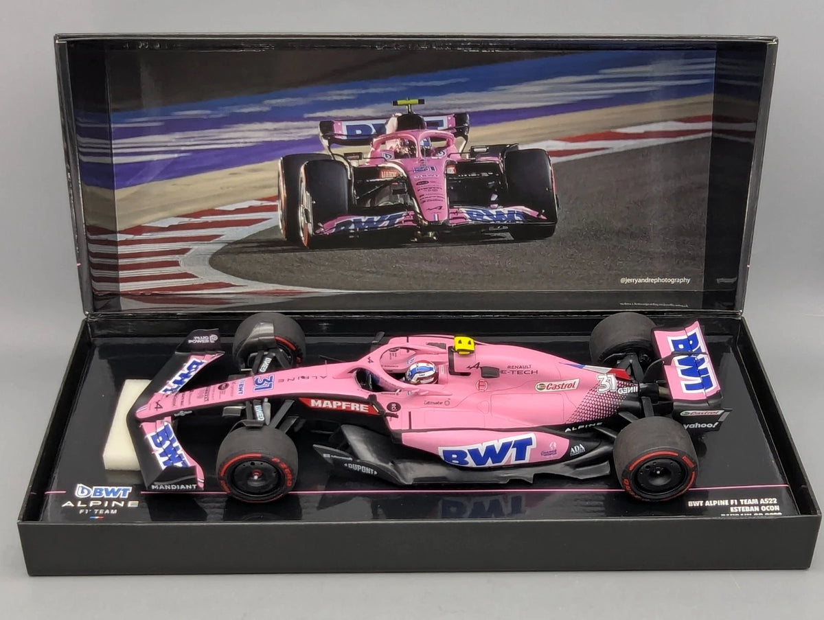 Modellautos 1:18 Minichamps BWT Alpine Bahrain GP 2022 #31 Esteban Ocon mit OVP
