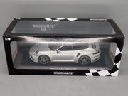 Modellautos 1:18 Minichamps Porsche 911 turbo S Cabriolet 2020 Silber mit OVP