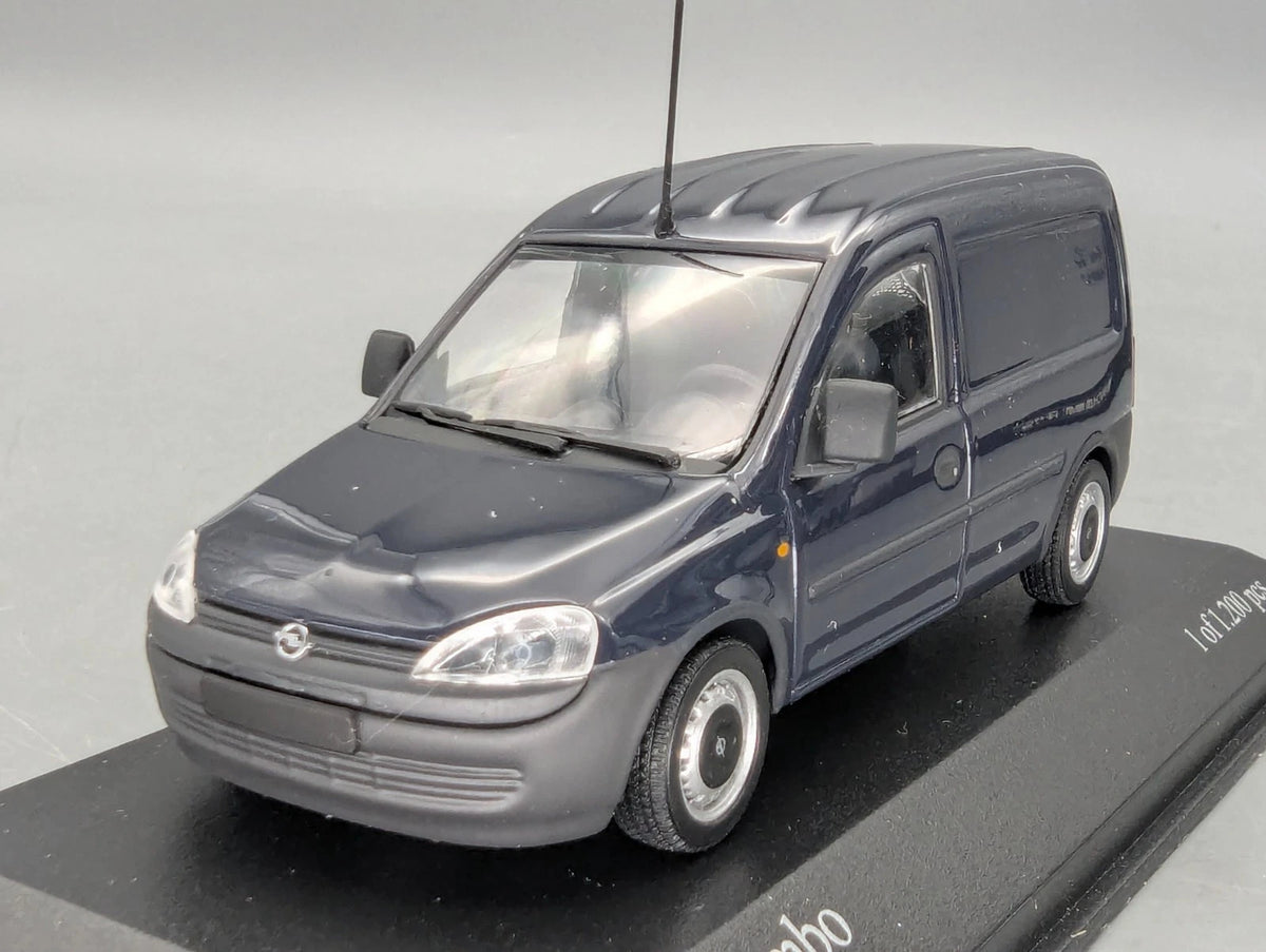 Modellautos 1:43 Minichamps Opel Combo Van 2002 Blue Blau Königsblau mit OVP