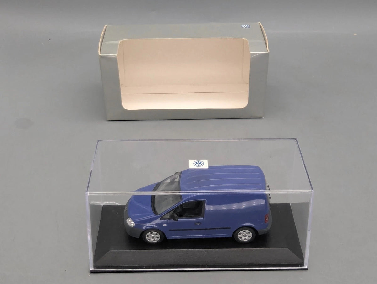 Modellautos 1:43 Minichamps Volkswagen VW Caddy Blau mit Dealer OVP