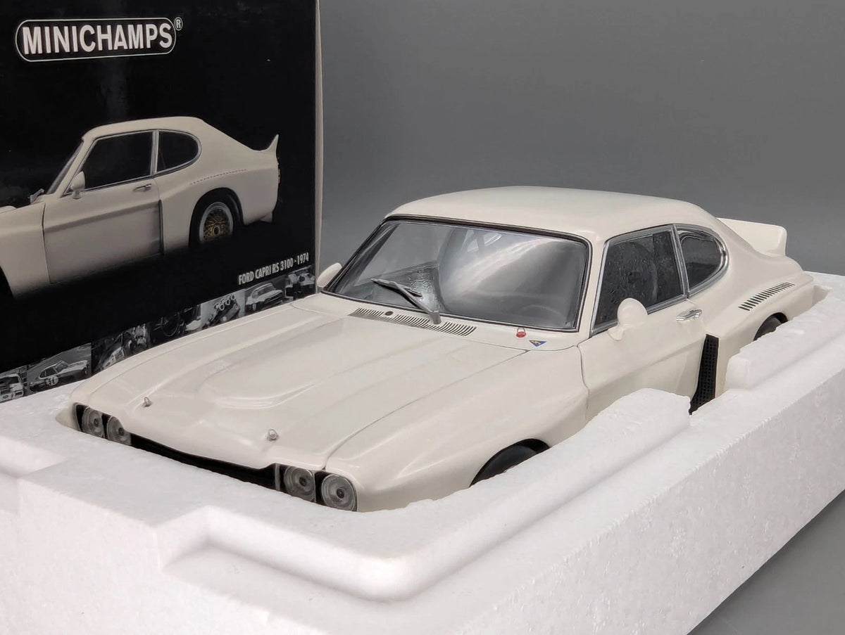 Modellautos 1:18 Minichamps Ford Capri RS 3100 1974 Weiß mit OVP