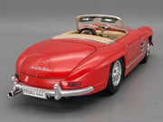 Modellautos 1:18 Bburago Mercedes Benz 300 SL Cabriolet Rot mit Vitrine