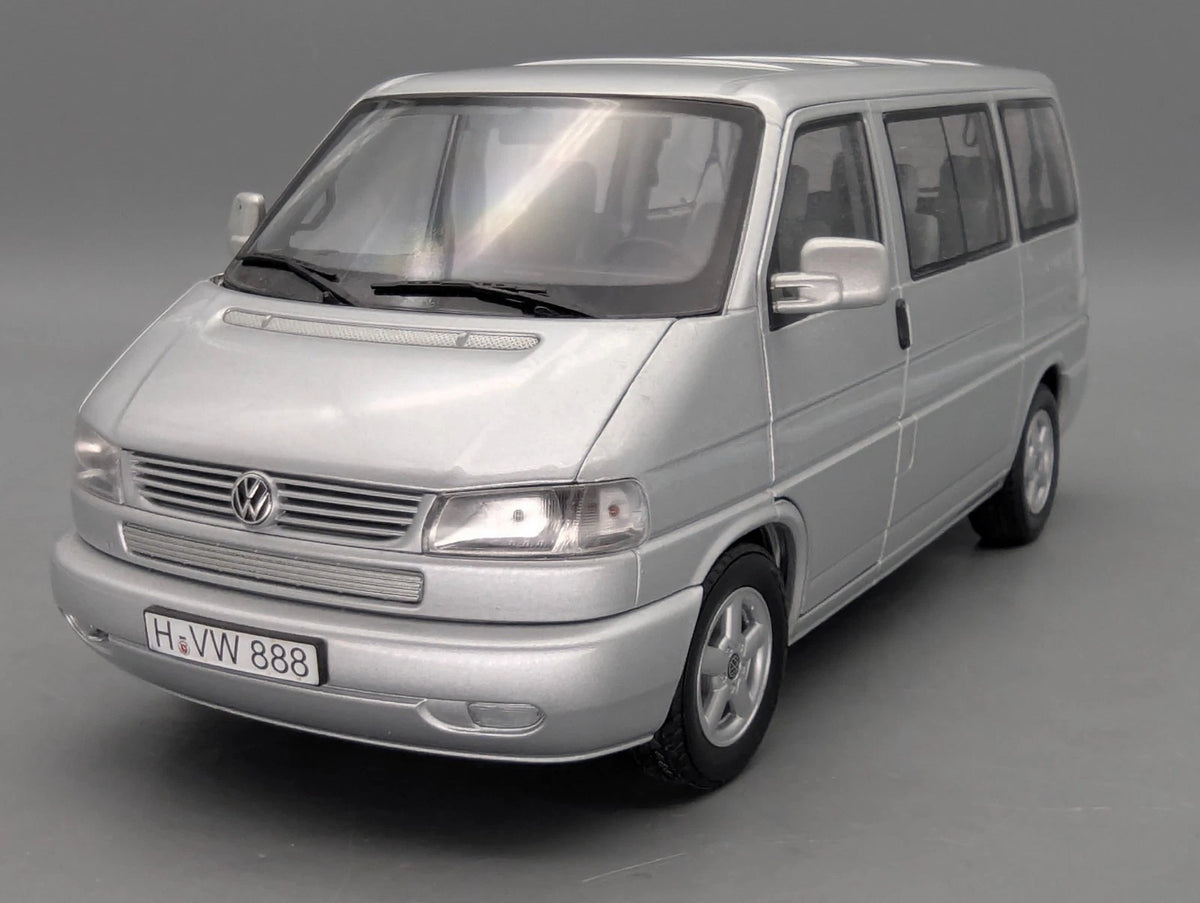 Modellautos 1:18 Schuco Volkswagen VW T4b Caravelle Silber mit OVP