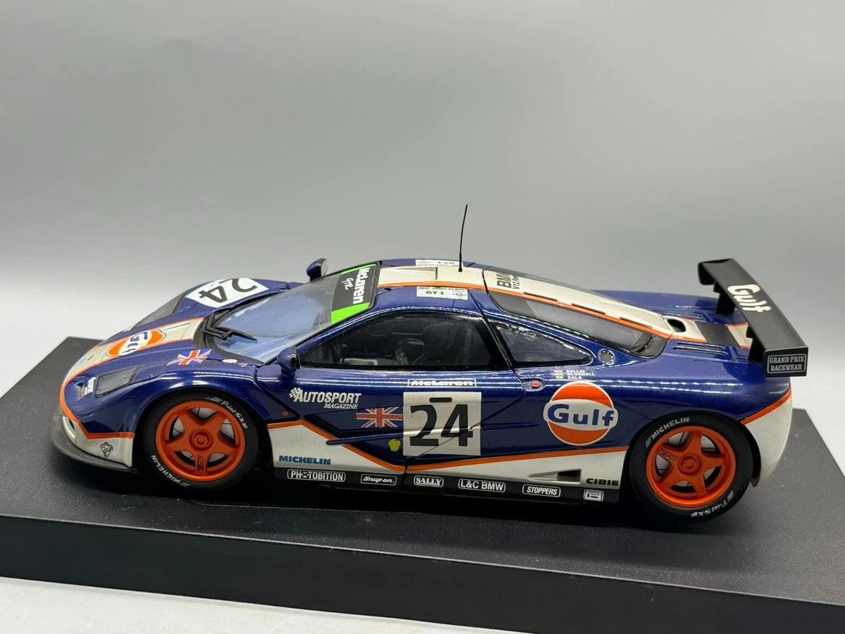 Modellautos 1:18 UT Models McLaren F1 GTR #40 mit OVP