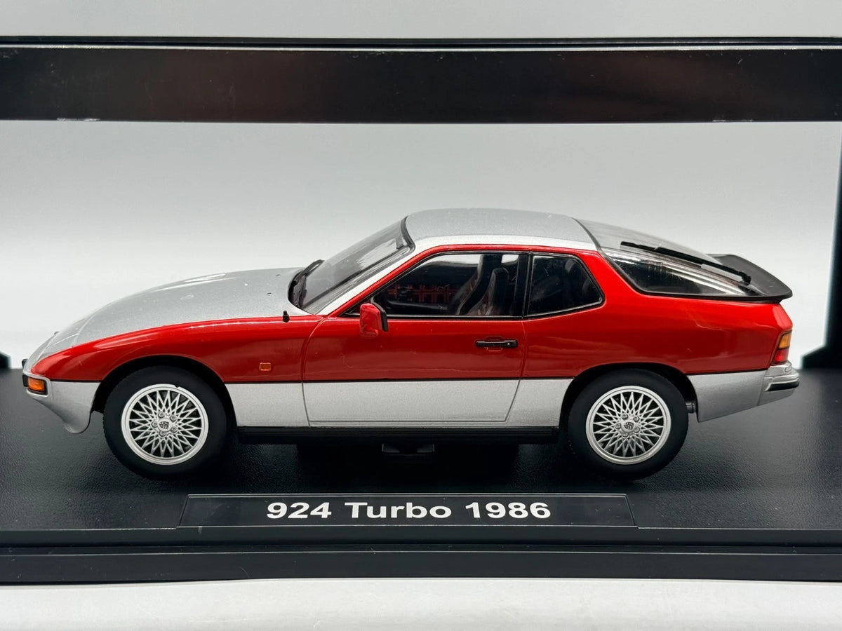 Modellautos 1:18 KK-Scale Porsche 924 Turbo 1986 Silber Rot mit OVP