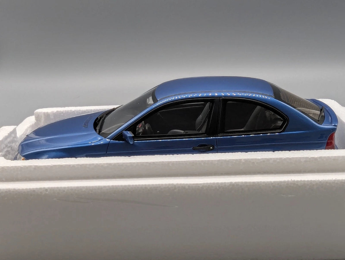 Modellautos 1:18 Otto Mobile OT462 BMW Compact E46 318 ti Blau mit OVP