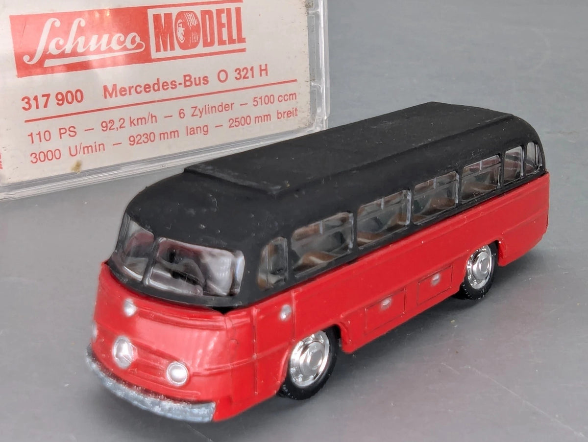 Modellautos 1:66 Schuco Modell 900 Mercedes Bus O 321 H Original Schuco Vitrine