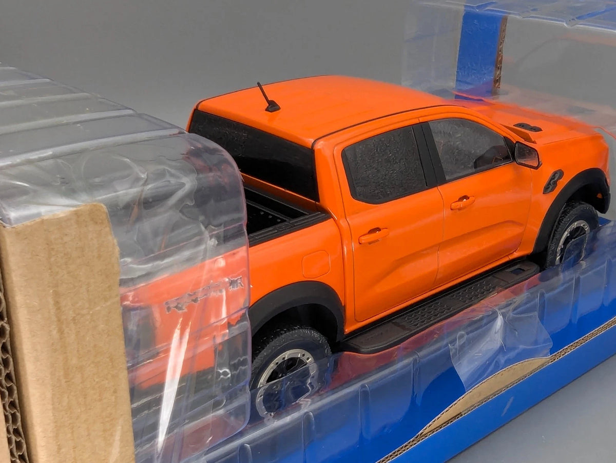 Modellautos 1:18 MCG Modelcar Group Ford Raptor 2022 Orange mit OVP