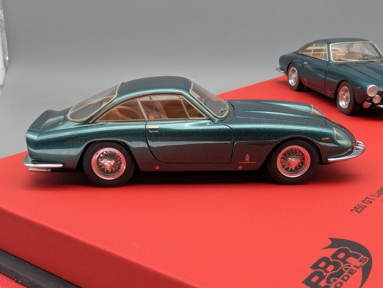Modellautos 1:43 BBR  Ferrari 250 GT Lusso Set 2-tlg. 1/5 OVP