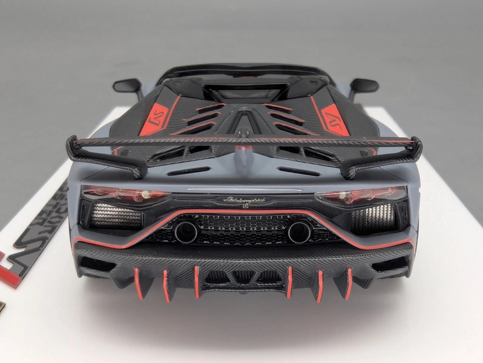 Eidolon Make Up 1:43 Lamborghini Aventador SVJ Roadster 2019 Limited 013/100 OVP