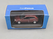 Modellautos 1:43 Minichamps Ford Focus Rot Metallic mit Dealer OVP