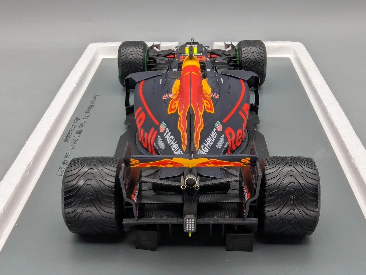 Modellautos 1:18 Spark Red Bull RB13 3rd Chinese GP 2017 #33 Verstappen OVP