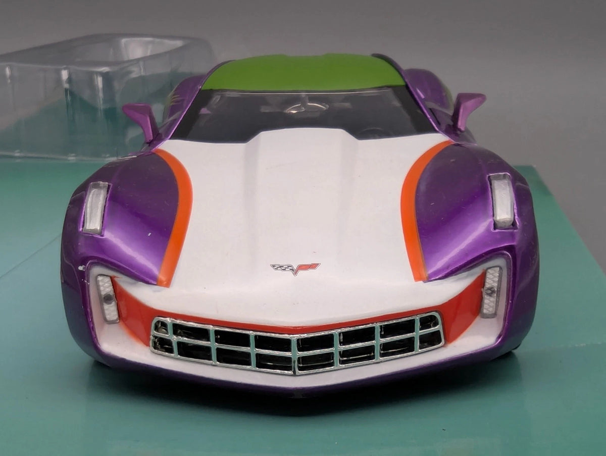Modellautos 1:24 Jada 2009 Chevrolet Chevy Corvette Stingray "Joker's Car" OVP