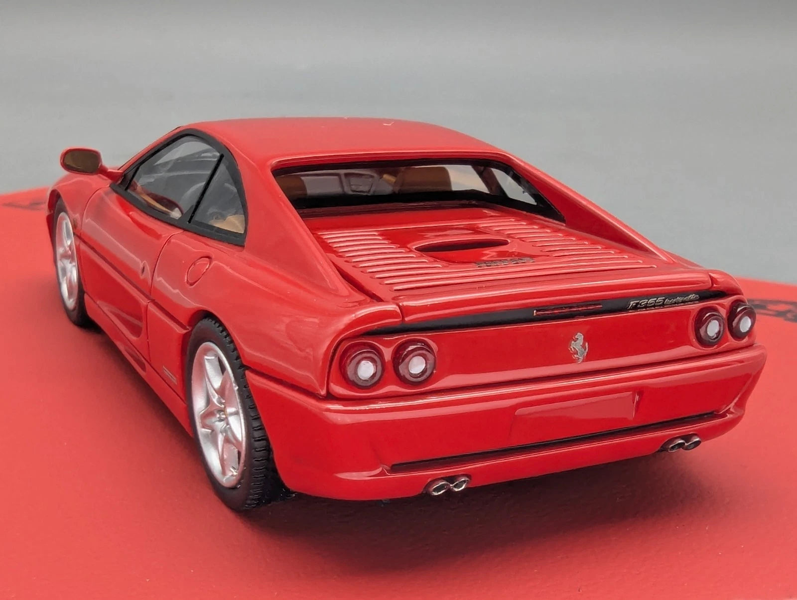 Modellautos 1:43 BBR Ferrari F355 Berlinetta 1994 Rosso Corsa 322 01/05 mit OVP