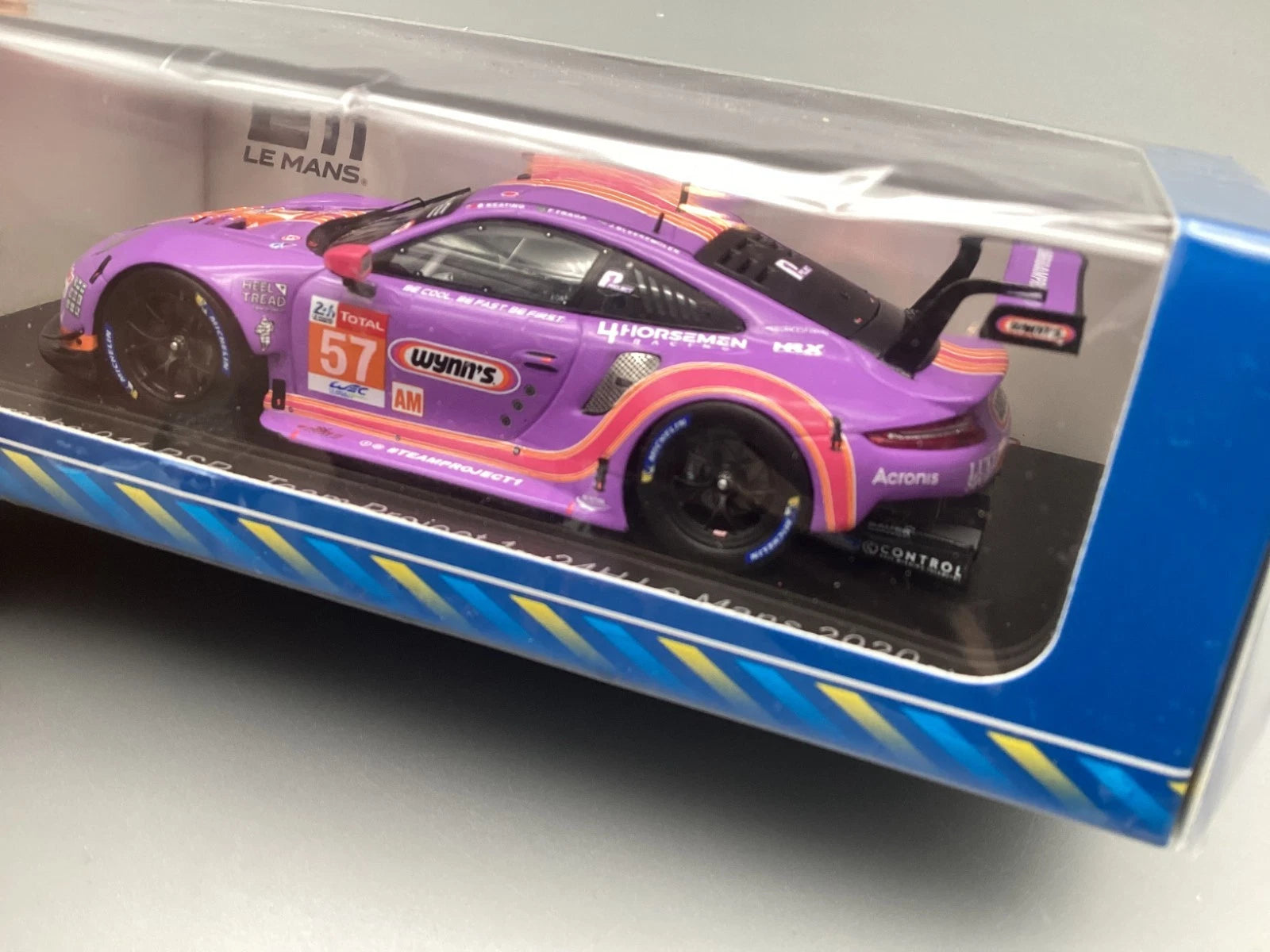 Modellautos 1:43 Spark Porsche 911 RSR Team Project 1 LM 2020 #57 OVP ungeöffnet