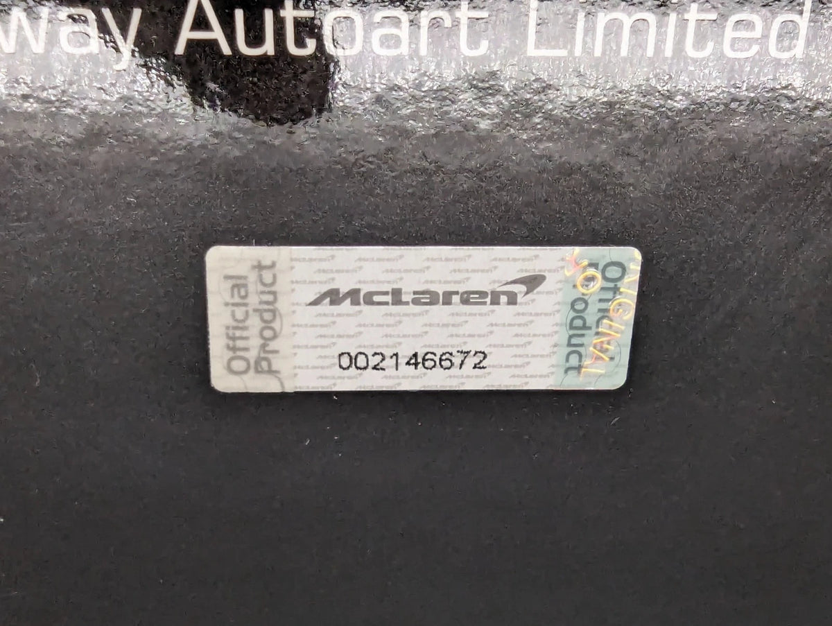 Modellautos 1:18 AUTOart 76087 McLaren Speedtail Volcano Red mit OVP