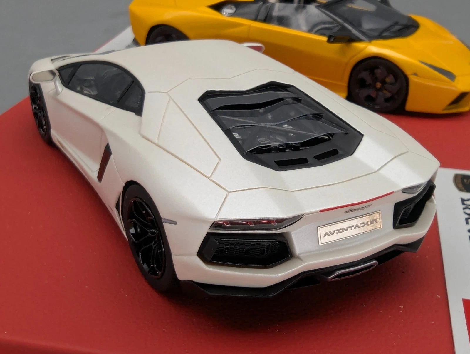 Eidolon Make Up 1:43 Lamborghini 50 Anniv. 2tlg Set Reventon Rd. + Aventador OVP