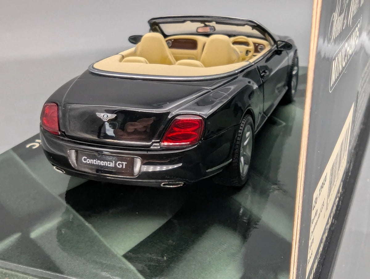 Modellautos 1:43 Minichamps Bentley Continental GTC 2006 Schwarz mit OVP