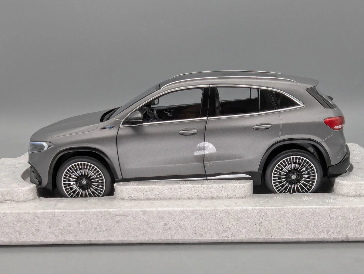 Modellautos 1:18 NZG Mercedes Benz EQA Designo Mountain Grau Magno Dealer OVP