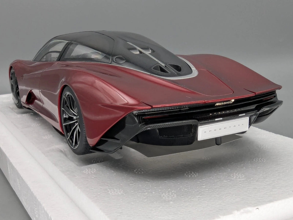 Modellautos 1:18 AUTOart 76087 McLaren Speedtail Volcano Red mit OVP