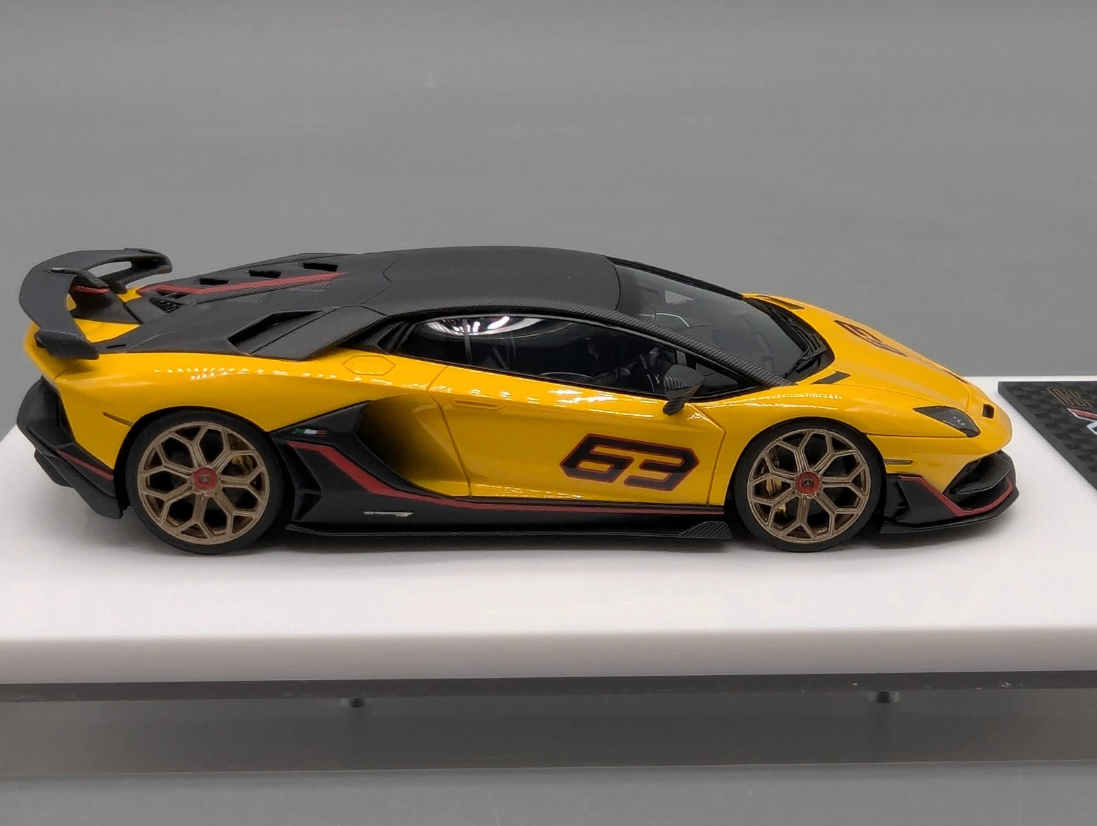 Eidolon Make Up 1:43 Lamborghini Aventador SVJ 63 2018 #63 Gelb Ltd 7/63 OVP
