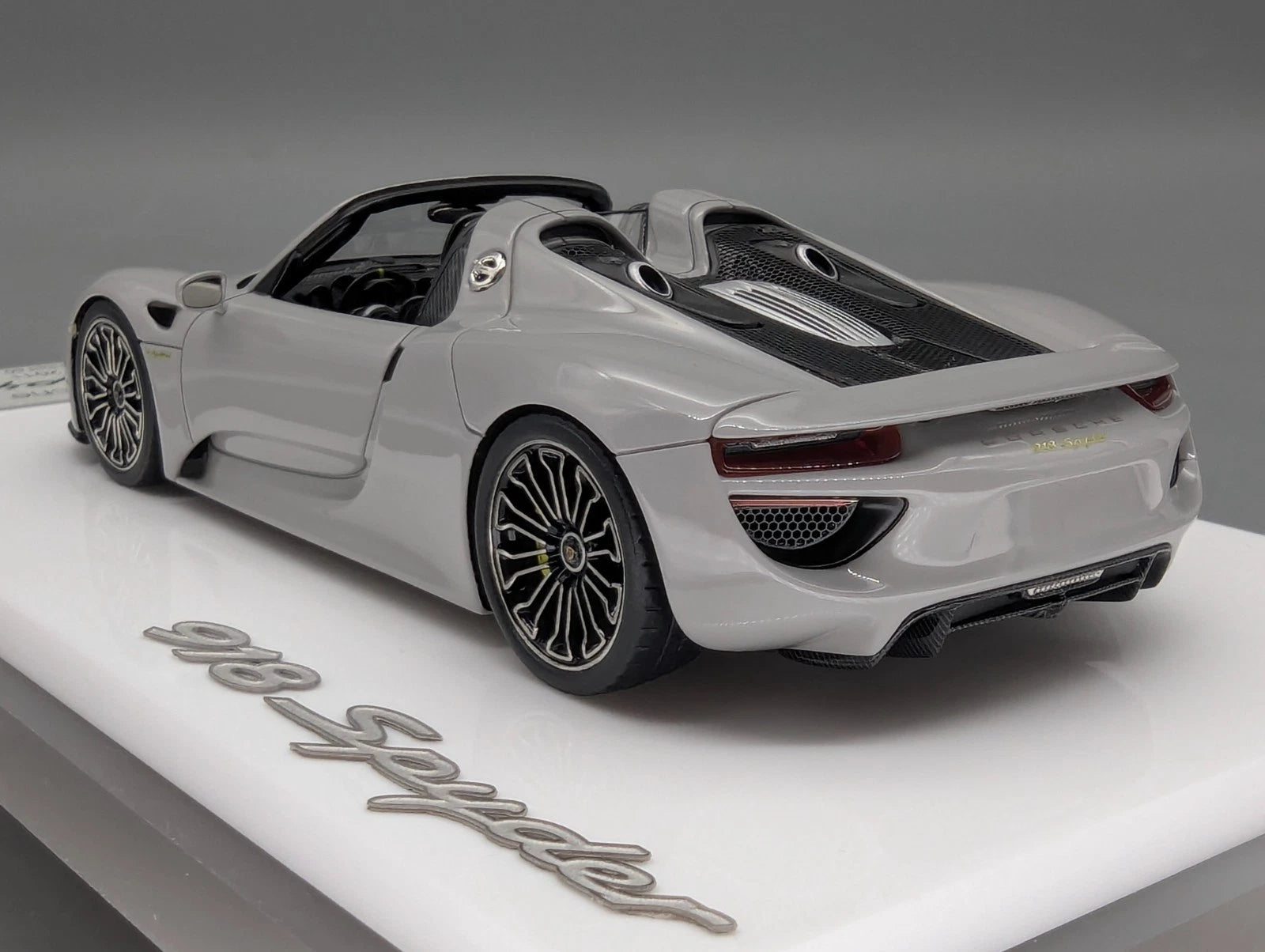 Eidolon Make Up 1:43 Porsche 918 Spyder 2011 Fashion Grey Ltd 12/60 mit OVP