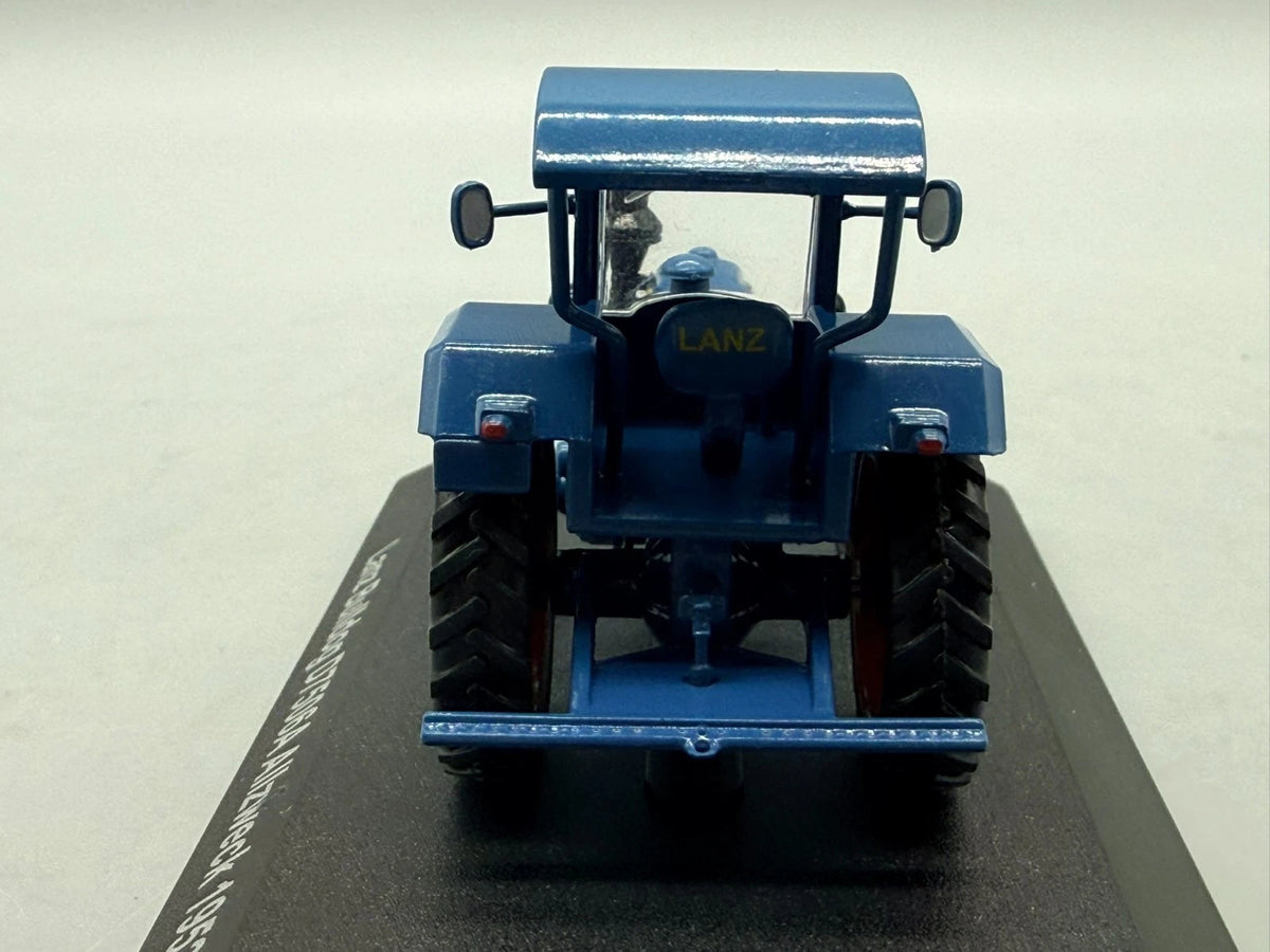 Traktor Modell 1:43 Hachette Lanz Bulldog D 7506A Allzweck 1952 + Vitrine