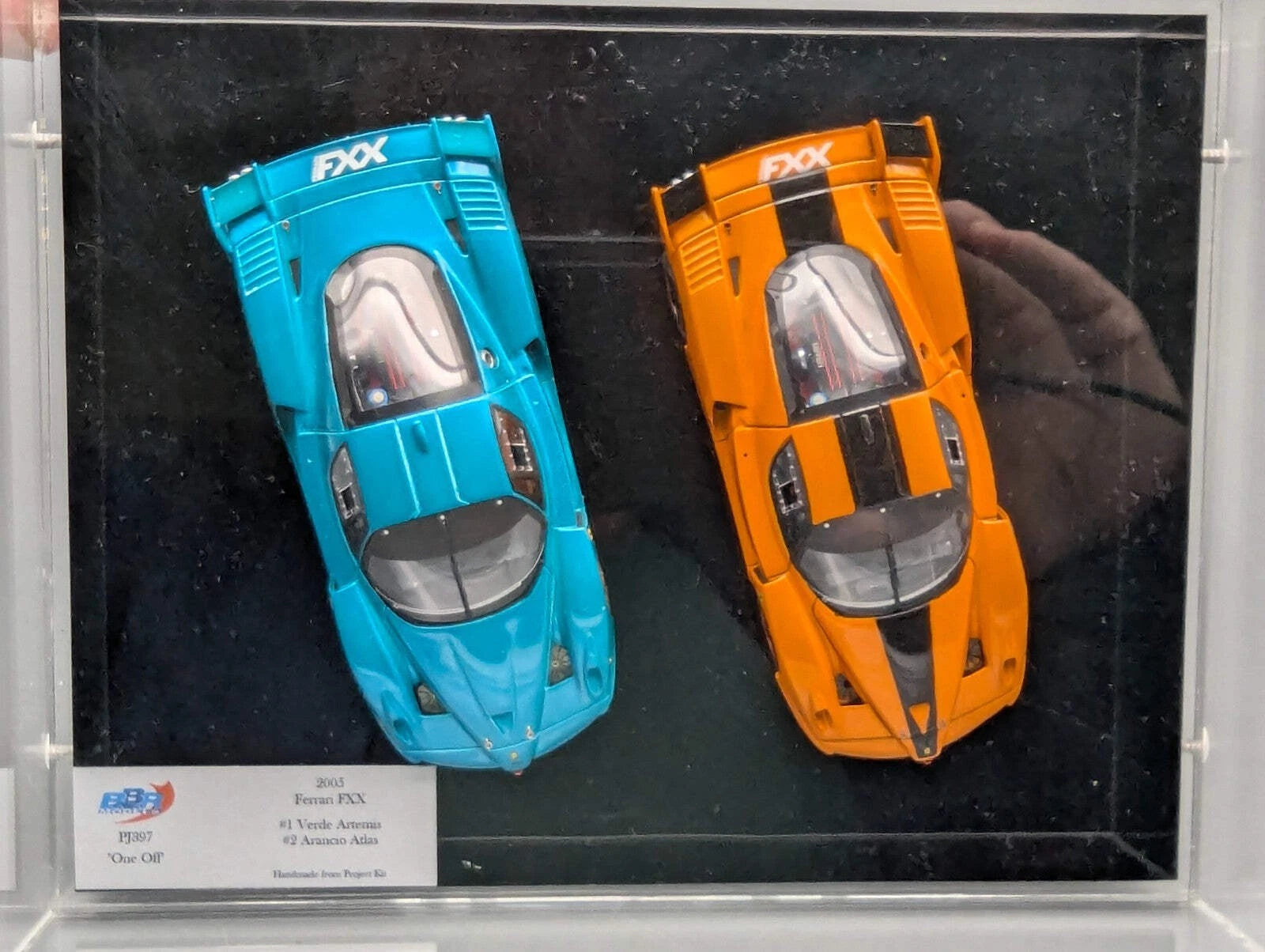 Modellautos 1:43 BBR Project Kit Ferrari FXX 2005 HANDMADE Set Unikat Vitrine