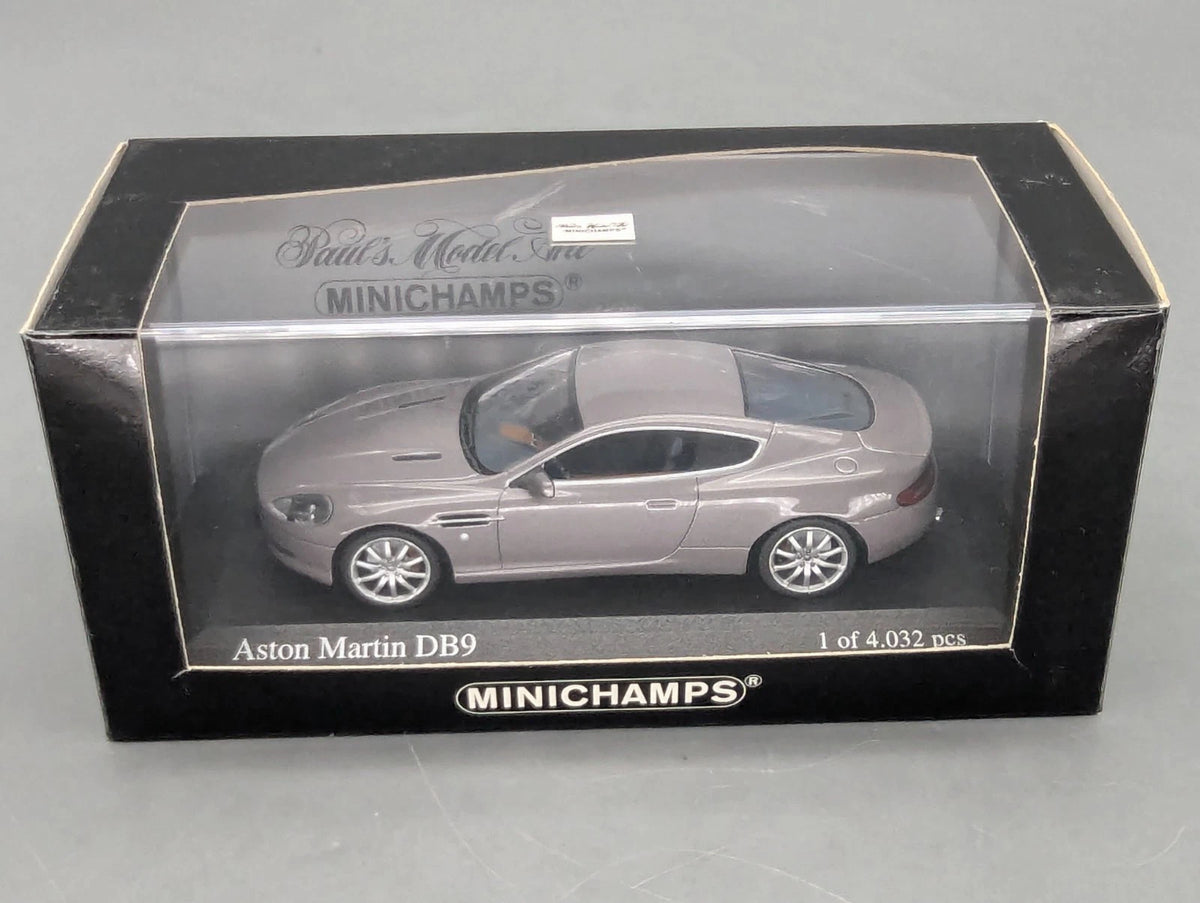 Modellautos 1:43 Minichamps Aston Martin DB9 2003 Oyster Silber mit OVP