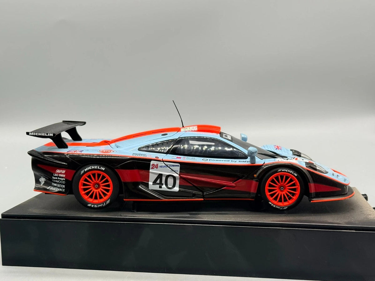 Modellautos 1:18 UT Models McLaren F1 GTR #40 mit OVP