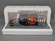 Modellautos 1:18 Spark Honda  Red Bull RB16B WINNER  NL 2021 #33 Verstappen OVP