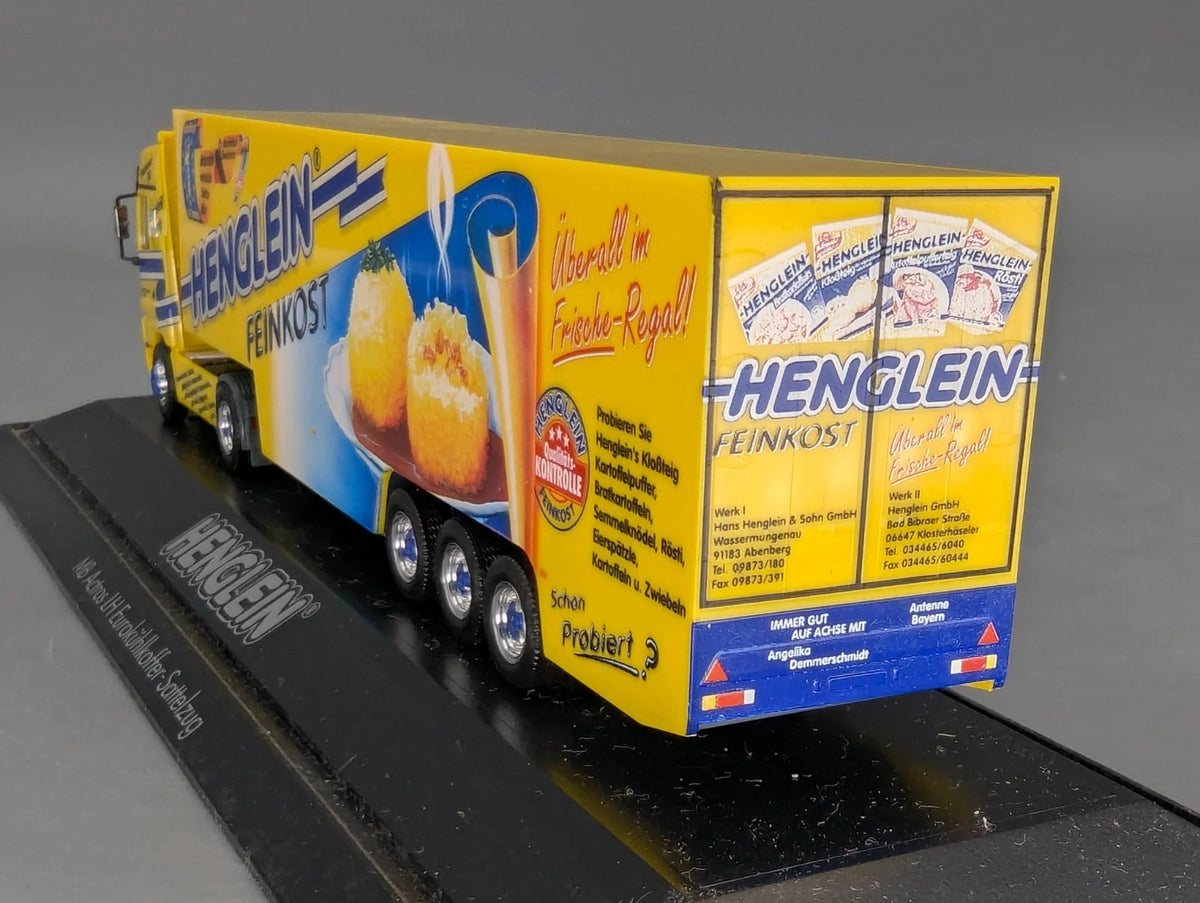Lkw Modell 1:87 Herpa Mercedes Benz Actros Euro-KK-SZ Henglein mit Vitrine