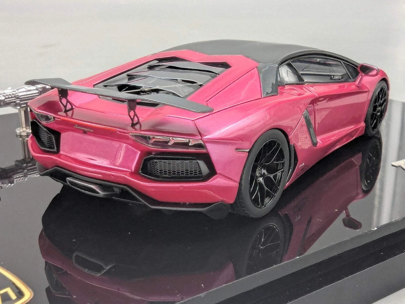 Eidolon Make Up 1:43 Lamborghini Aventador LP760-2 Engine Set Oakley 20 Pcs. OVP