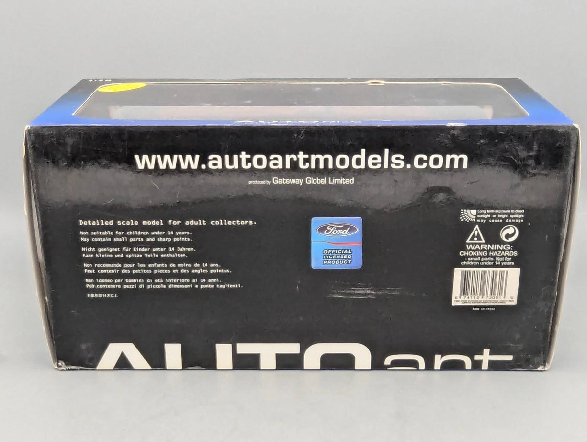 Modellautos 1:18 Autoart 73061 Ford Mustang GT Convertible 2006 Rot mit OVP