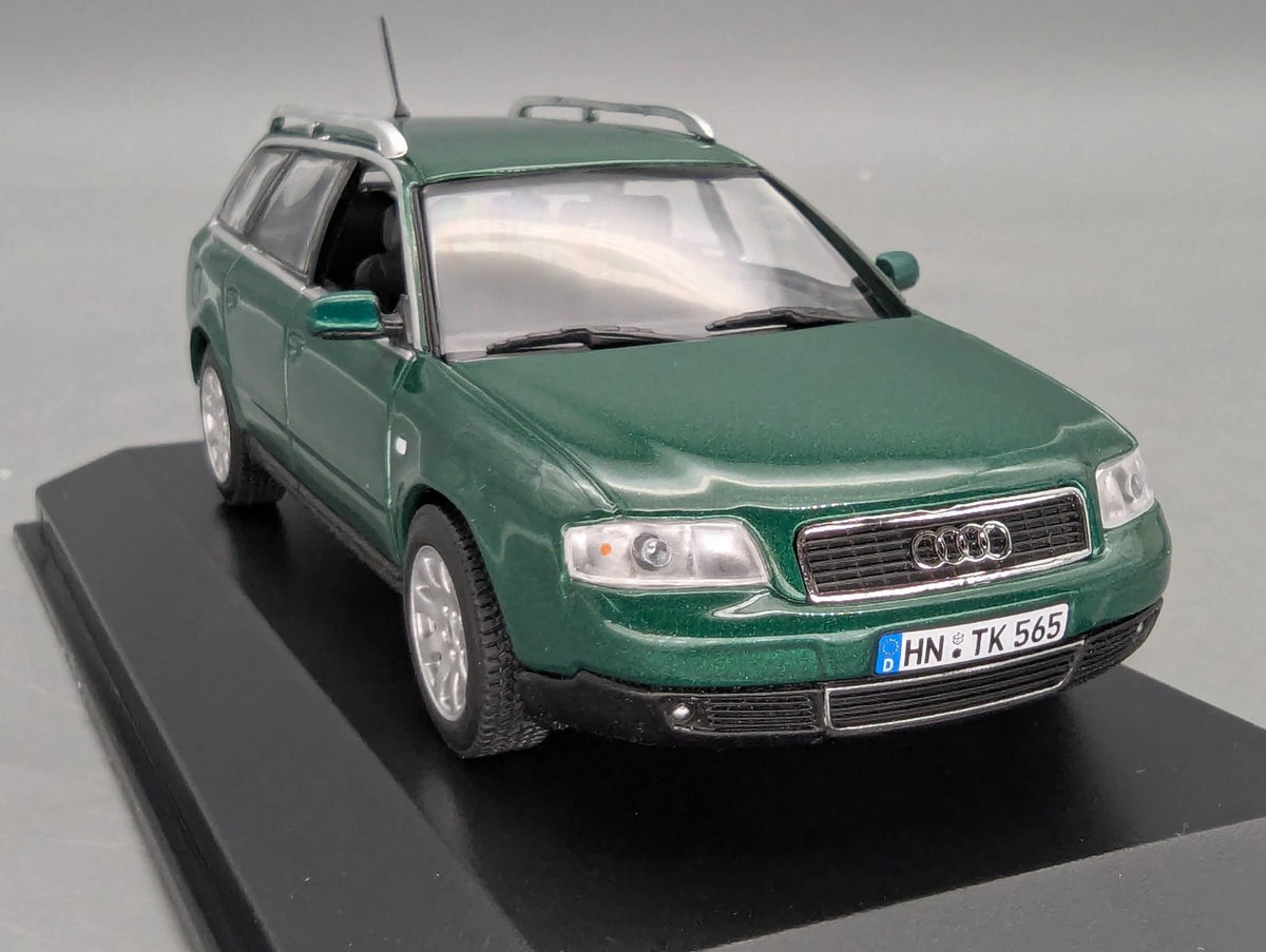 Modellautos 1:43 Minichamps Audi A6 Avant Grün Metallic mit Dealer OVP