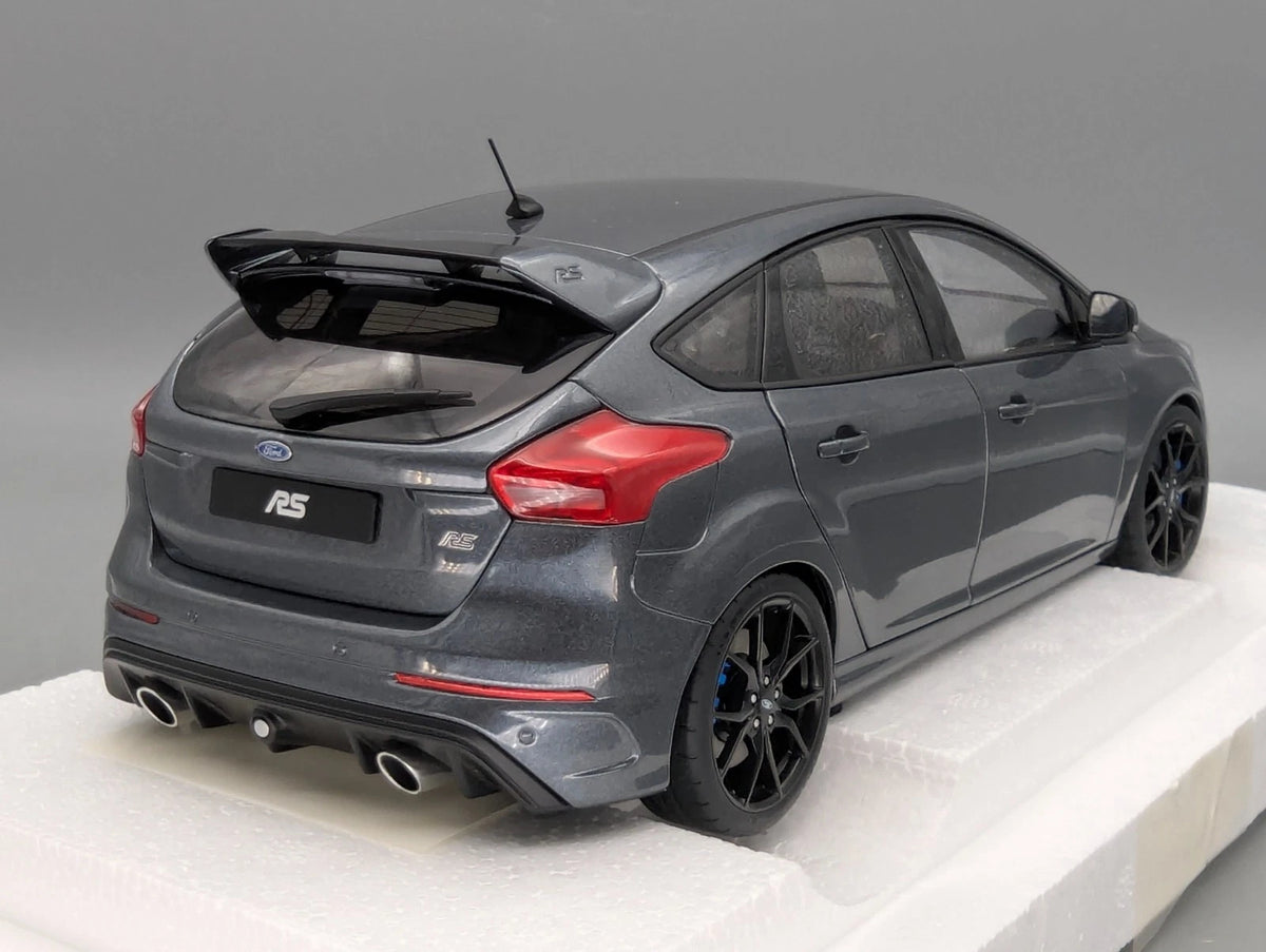 Modellautos 1:18 AUTOart 72954 Ford Focus RS 2016 Stealth Grey mit OVP