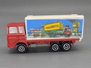 Modellautos 1:100 Majorette 214 Saviem Container + Original Majorette Vitrine
