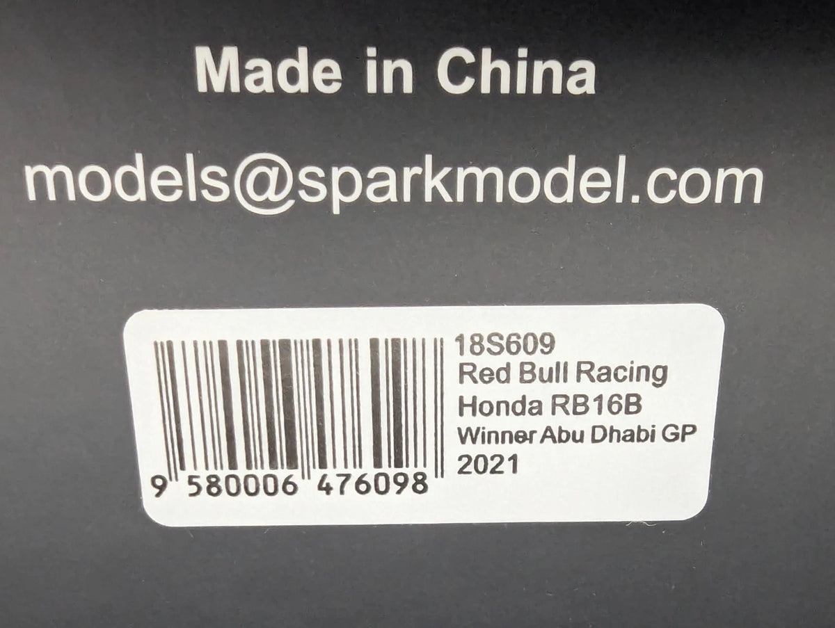 Modellautos 1:18 Spark Honda Red Bull RB16B WINNER Abu D 2021 #33 Verstappen OVP