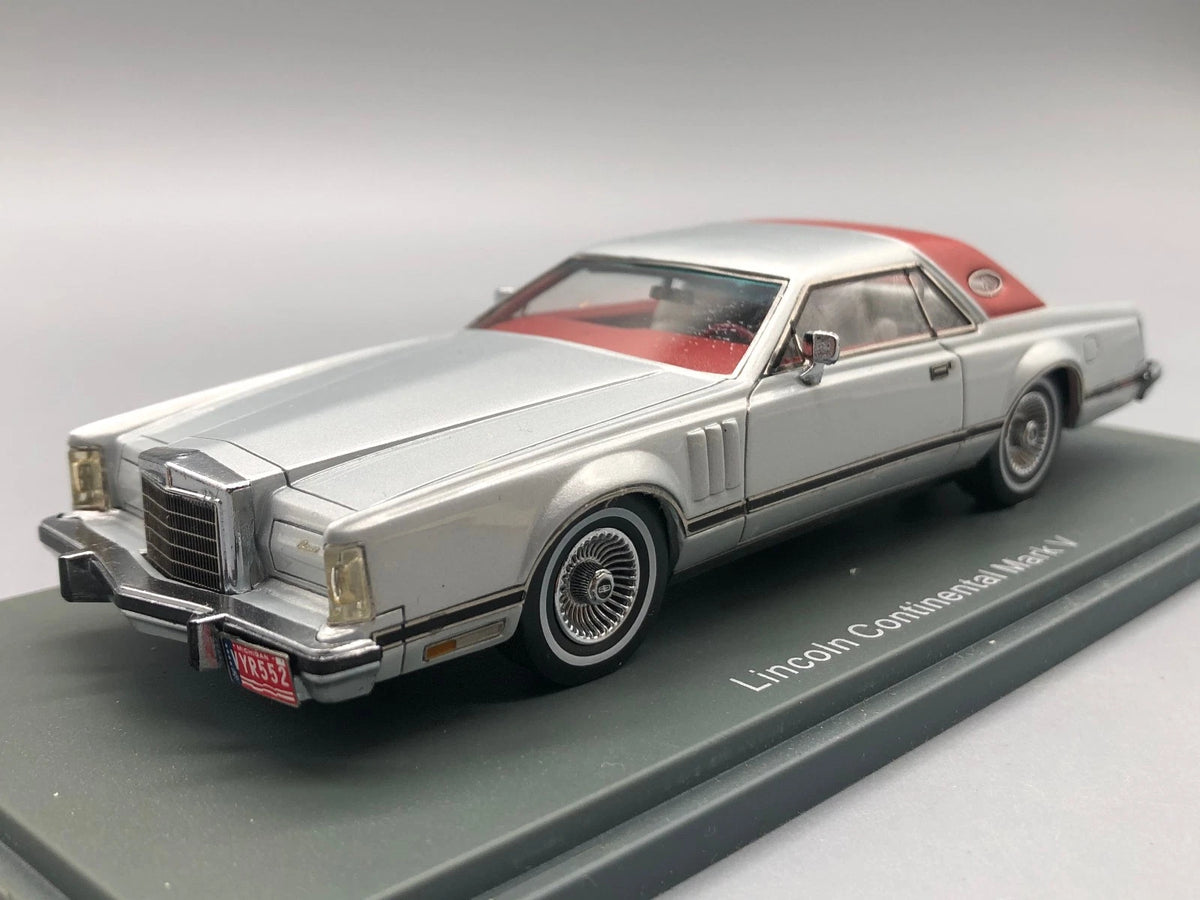 Modellautos 1:43 Neo Scale Models Lincoln Continentale Mark V mit OVP