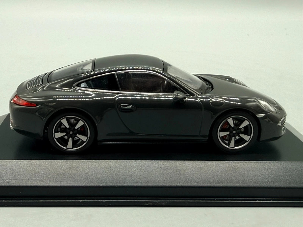 Modellautos 1:43 Welly Porsche 911 50th Anniversary mit OVP