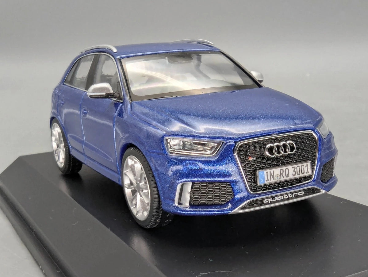 Modellautos 1:43 Schuco Audi RS Q3 Sepang Blau Metallic mit Dealer OVP