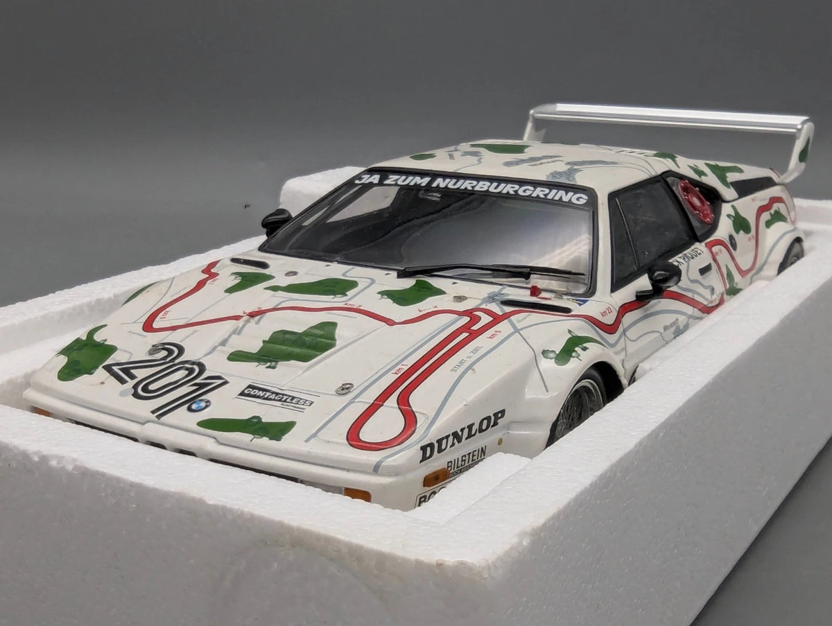 Modellautos 1:18 Minichamps BMW M1 1000KM Nürburgring 1980 #201 Stuck Piquet OVP