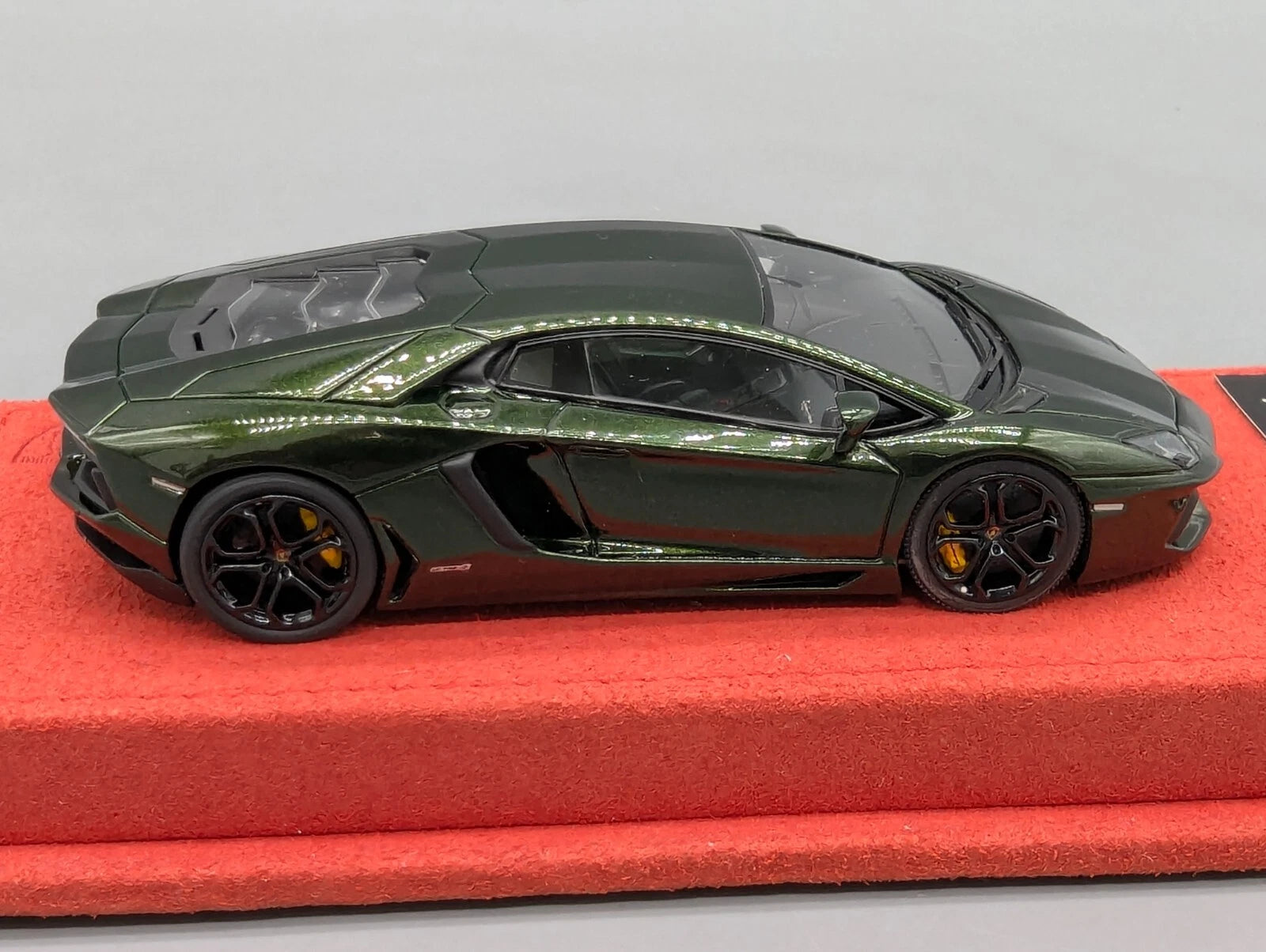 Looksmart CALSITO 1:43 Lamborghini Aventador LP 700-4 Ltd 05/20 Stck mit OVP