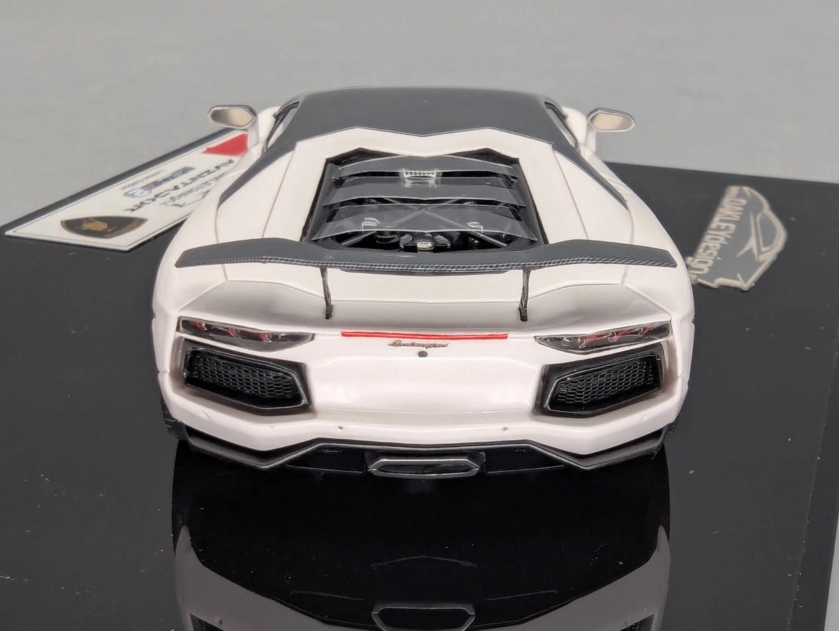 Eidolon Make Up 1:43 Lamborghini Aventador LP760-2 Engine Set Oakley Weiß OVP