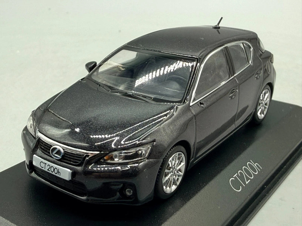 Modellautos 1:43 Minichamps Lexus CT200h mit OVP