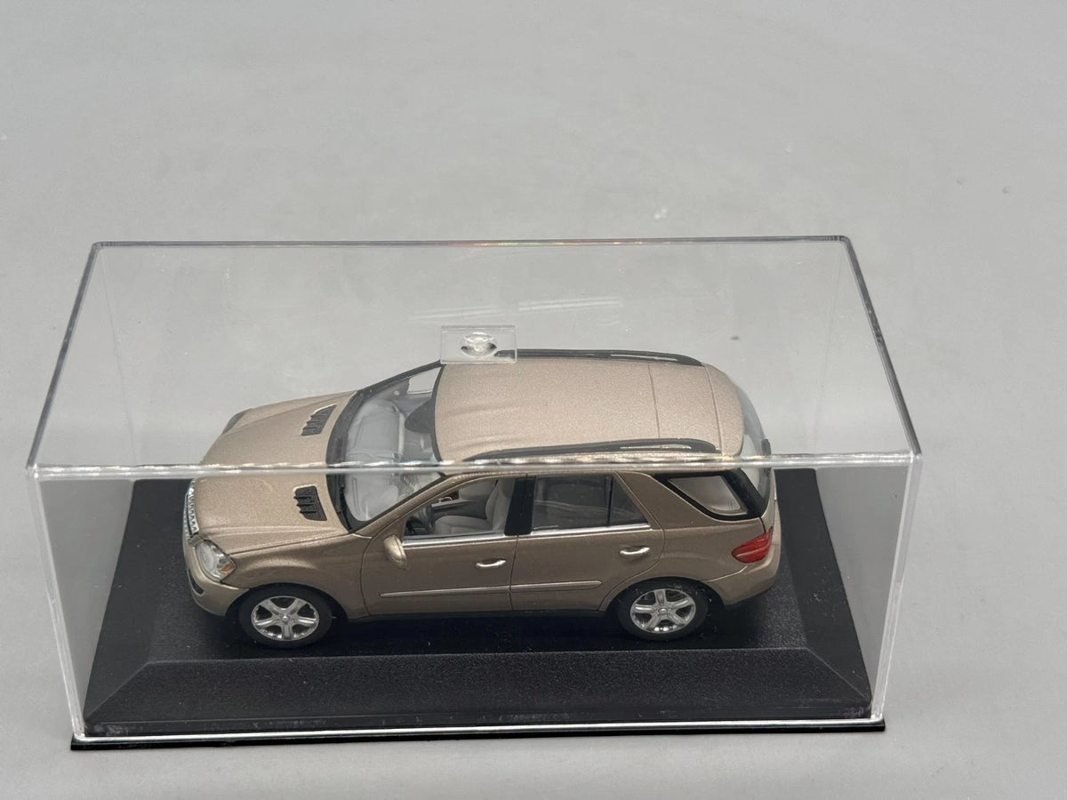 Modellautos 1:43 Minichamps  Mercedes-Benz M-Klasse mit OVP