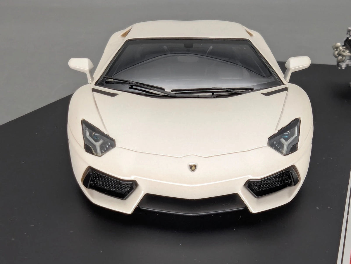 Eidolon Make Up 1:43 Lamborghini Aventador LP700-4 2011 Engine Set Matt Weiß OVP